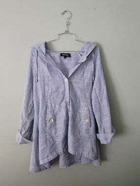 Jones & Co Linen Cotton Blue & White Pinstripe Hooded Top, size Large